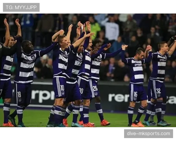 安德莱赫特防守焕然一新,强势复苏引关注 安德莱赫特防守焕然一新,强势复苏引关注