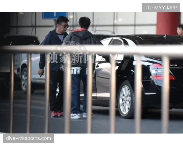 娜奥米大阪又换新豪车了，这才是她脱下球鞋后的真爱吧？